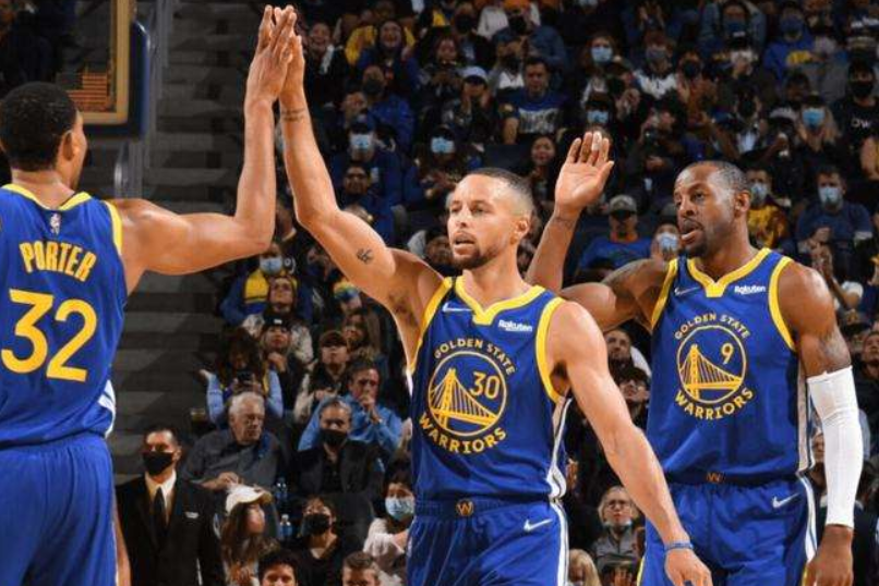  爱德华兹三分雨森林狼大胜活塞重返西部前十